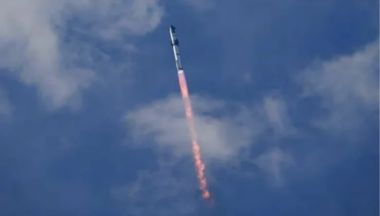 SpaceX starship roketi, Teksas’tan üçüncü test için fırlatıldı