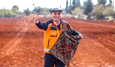 Cumhur İttifakı’nın Antalya Büyükşehir Belediye Başkan adayı Hakan Tütüncü, çiftçilere yönelik projelerini açıkladı