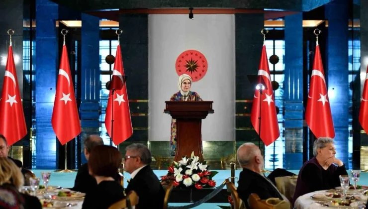 Emine Erdoğan: Güçlü bir toplum, gençliğin dinamizmi ile yaşlılığın bilgeliğini harmanlayabilen ülkelerin erişebileceği bir idealdir