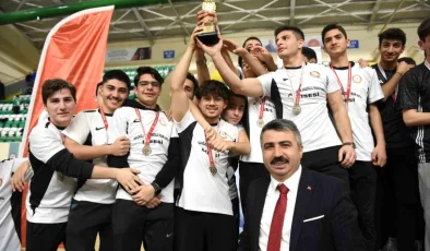 Yıldırım Belediyesi Okul Sporları İlçe Şenlikleri Tamamlandı