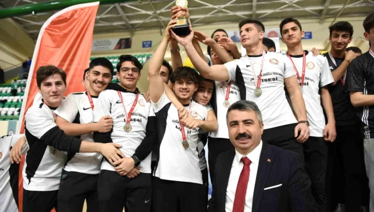 Yıldırım Belediyesi Okul Sporları İlçe Şenlikleri Tamamlandı